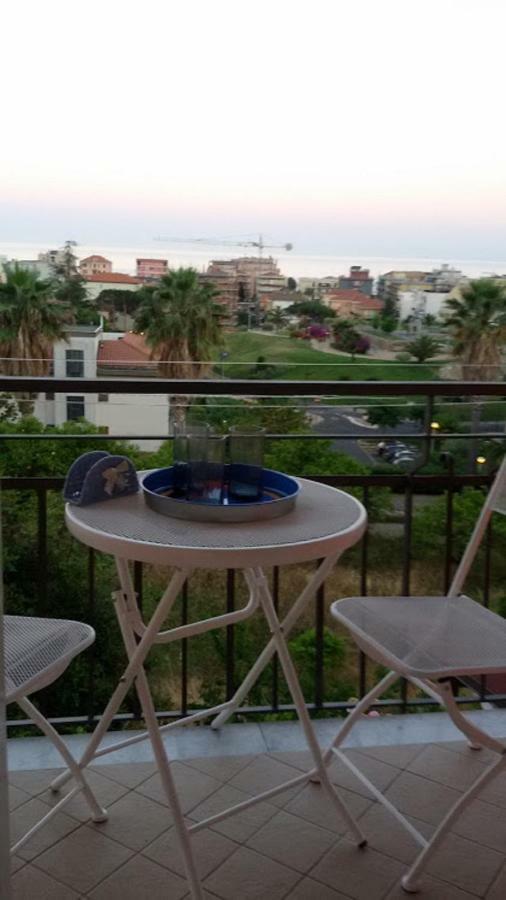 Very Cosy House With Fabulous Sea View! Пиетра Лигуре Екстериор снимка