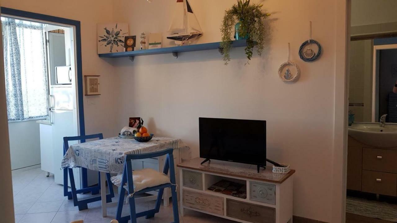 Very Cosy House With Fabulous Sea View! Пиетра Лигуре Екстериор снимка