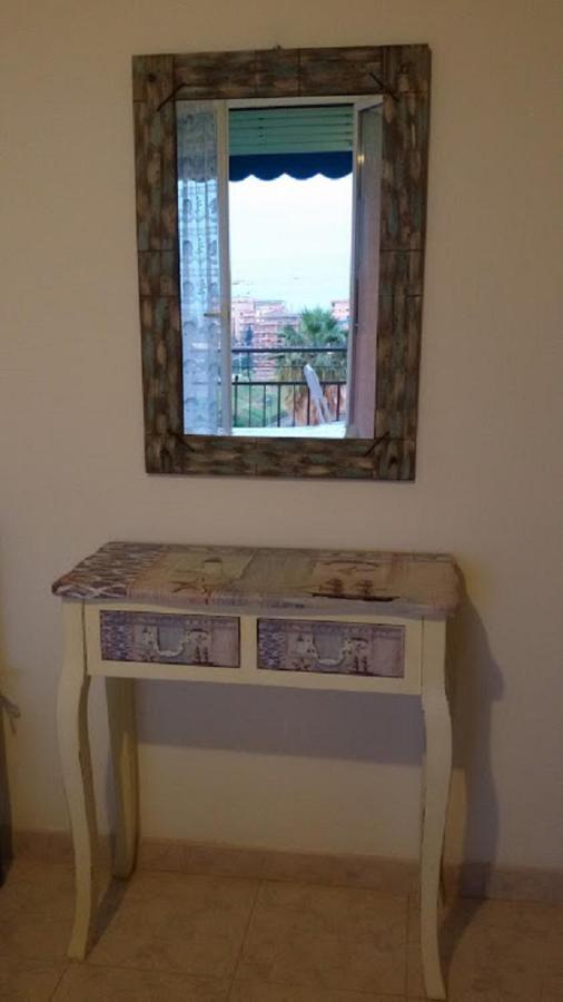 Very Cosy House With Fabulous Sea View! Пиетра Лигуре Стая снимка