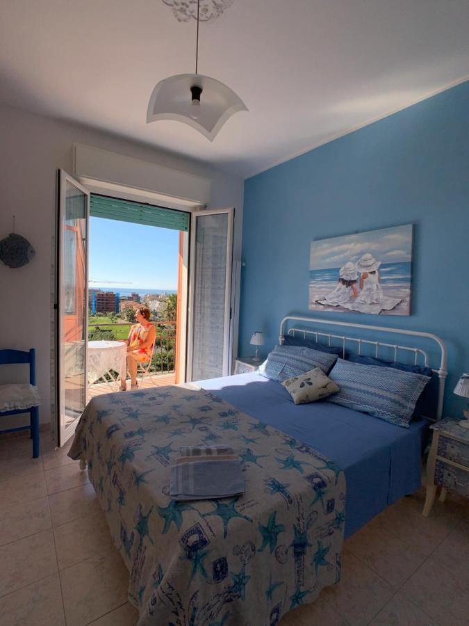 Very Cosy House With Fabulous Sea View! Пиетра Лигуре Екстериор снимка